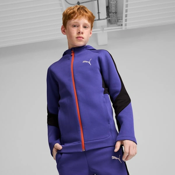 Bluza EVOSTRIPE PUMA dla dużych dzieci: Swoboda i styl! Gotowi na przygodę w nowym sezonie? Must-have w szafie młodego sportowca.